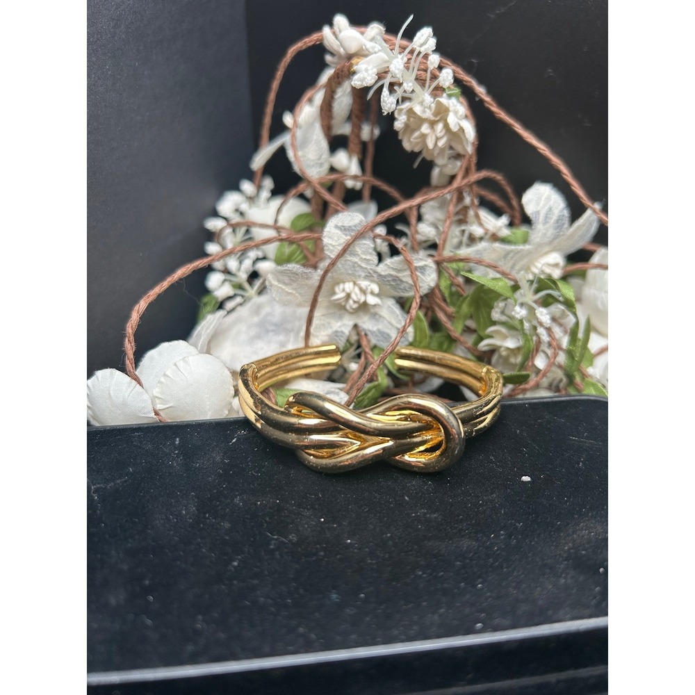 VTG Gold Tone Knot Cuff Bracelet Hinged Bangle Minimalist Chunky‎ Statement